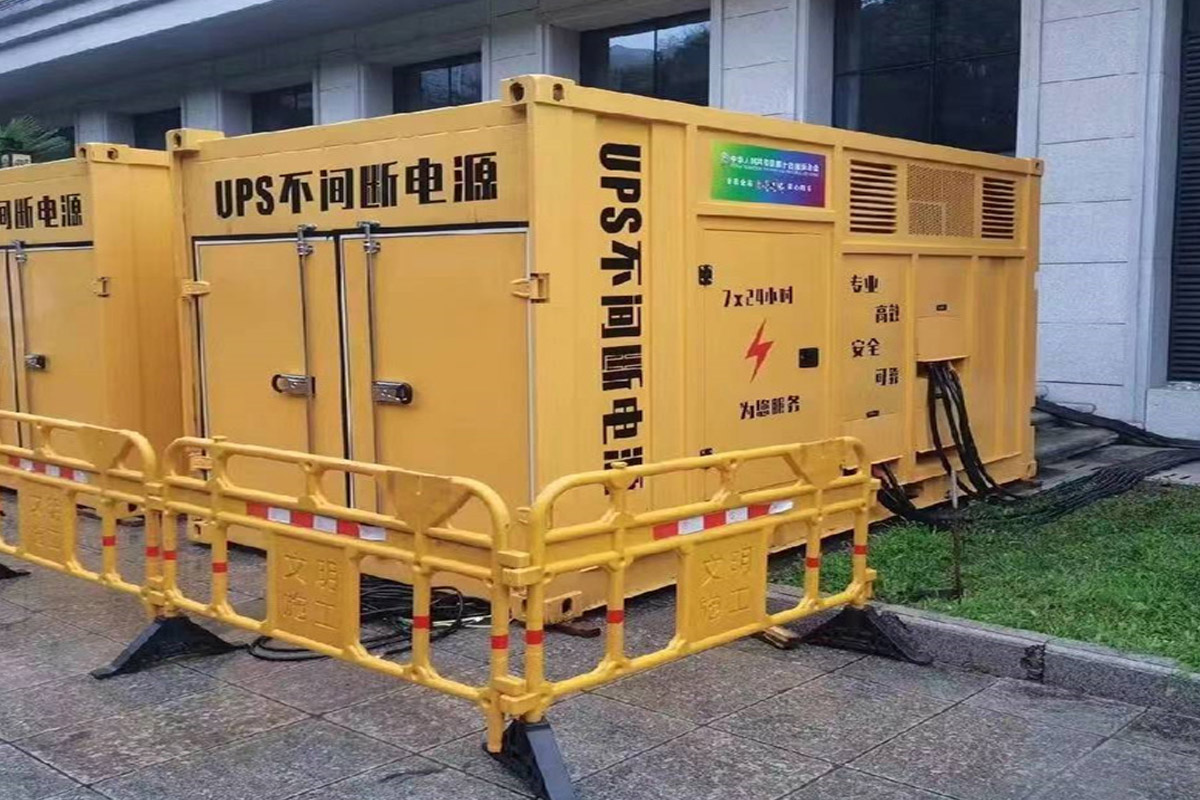 花都发电机租赁施工现场